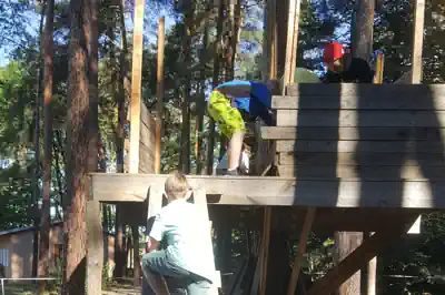 baumhauscamp-deutschland-mit-reisemeise