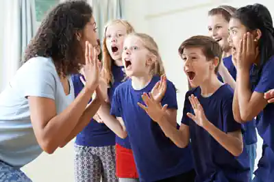 kinder-lernen-spanisch kinder-lernen-aktiv-spanisch-im-sprachcamp-spanisch
