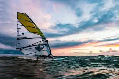 kinderfreizeit-surfen-osterferien