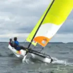 eine-klassenreise-mit-einem-katamaran-segelkurs