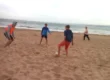 im-fussballcamp-bei-barcelona-am-strand