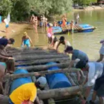 deutsch-lernen-sommerferien floss-bauen-und-deutsch-in-den-sommerferien