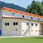 die-sporthalle-mit-kletterwand-im-fussballcamp