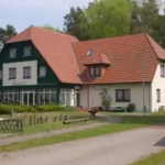 Die Hertesburg, ein großes doppelstöckiges Ferienhaus für unsere Ferienlager an der Ostsee.