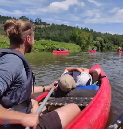 activity-camp im activity camp fahren wir mit unseren Kanus auf der Saale