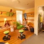 schloss-zimmerbeispiel ein Vierbett-Zimmer im Schloss Leizen