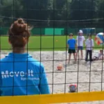 tenniscamp-in-nrw in der Freizeit spielen wir Beachvolleyball im Tenniscamp im Sommer