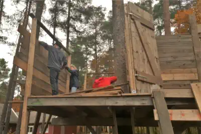 Ferienlager preiswert mit Kindern im Baumhauscamp
